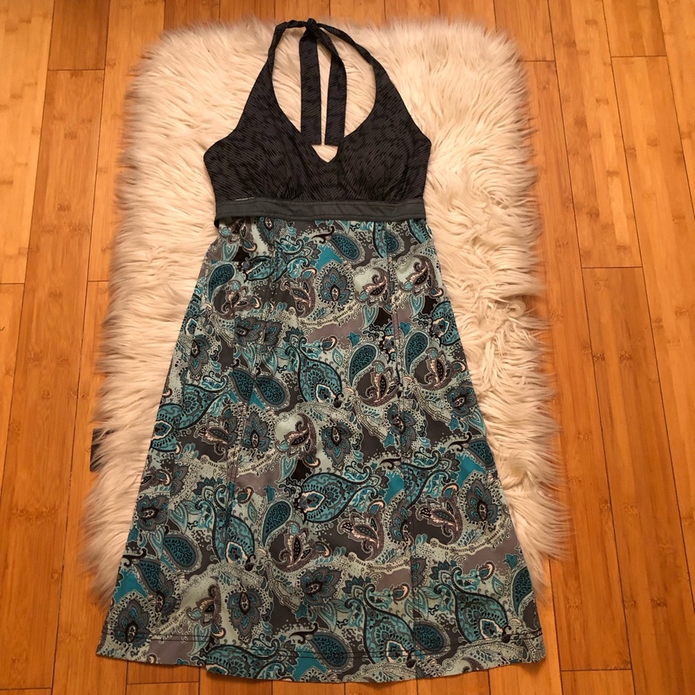Athleta Pack Everywhere Lightweight Paisley Green Grey Halter Open Back Dress 6